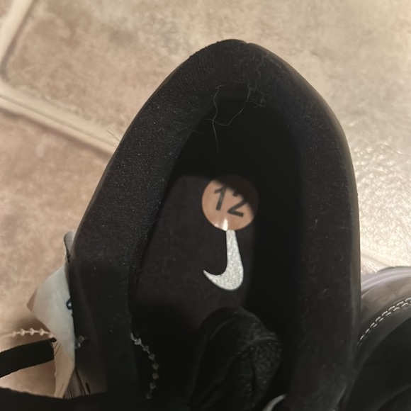 Men’s size 12 Nike landshark football cleats NWT - Picture 3 of 5